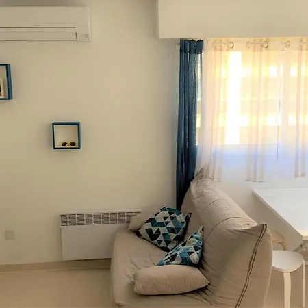 Large Studio 200m From The Sandy Beaches Air Conditioning Wifi Apartament *